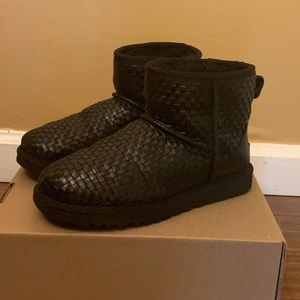 Ugg size 5 women